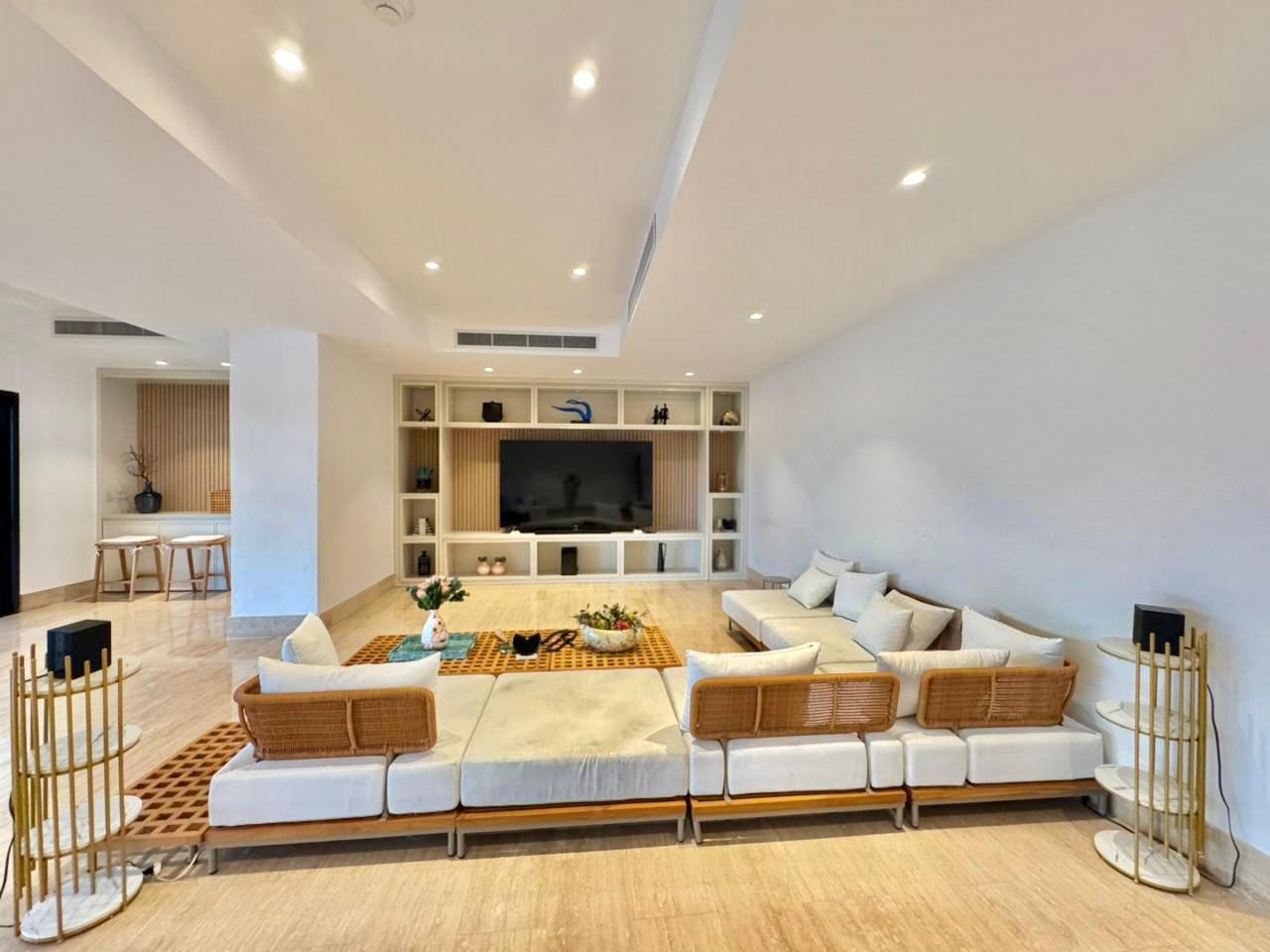 Apartamento Nuevo en Venta LOS CACICAZGOS AV. ANACAONA USD 1250000.00  Foto 7309429-5.jpg
