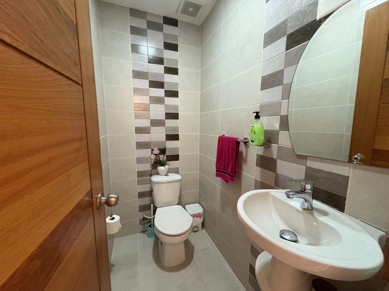 Se vende 2da con Terraza vacío en Ensanche Ozama de 3 Habitaciones  1  Foto 7309525-3.jpg