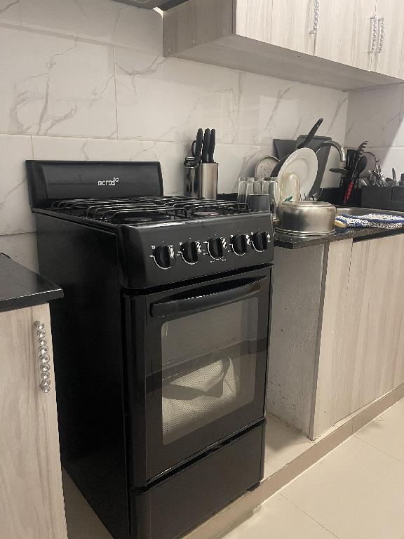 Vendo Estufa Marca Acros  en Santo Domingo DN Foto 7309624-4.jpg