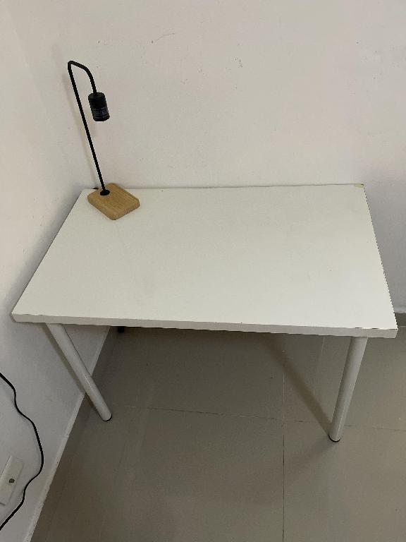 Se vende escritorio blanco para trabajar o estudiar Foto 7309625-1.jpg