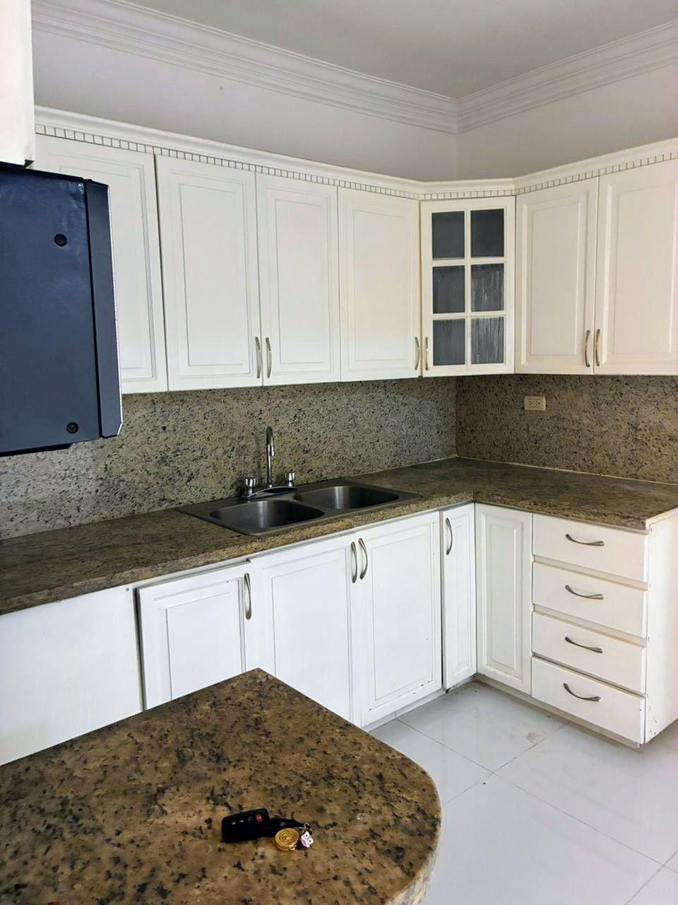 Apartamento en Venta RENACIMIENTO  RD12500000.00 Mantenimiento RD3000. Foto 7309649-3.jpg