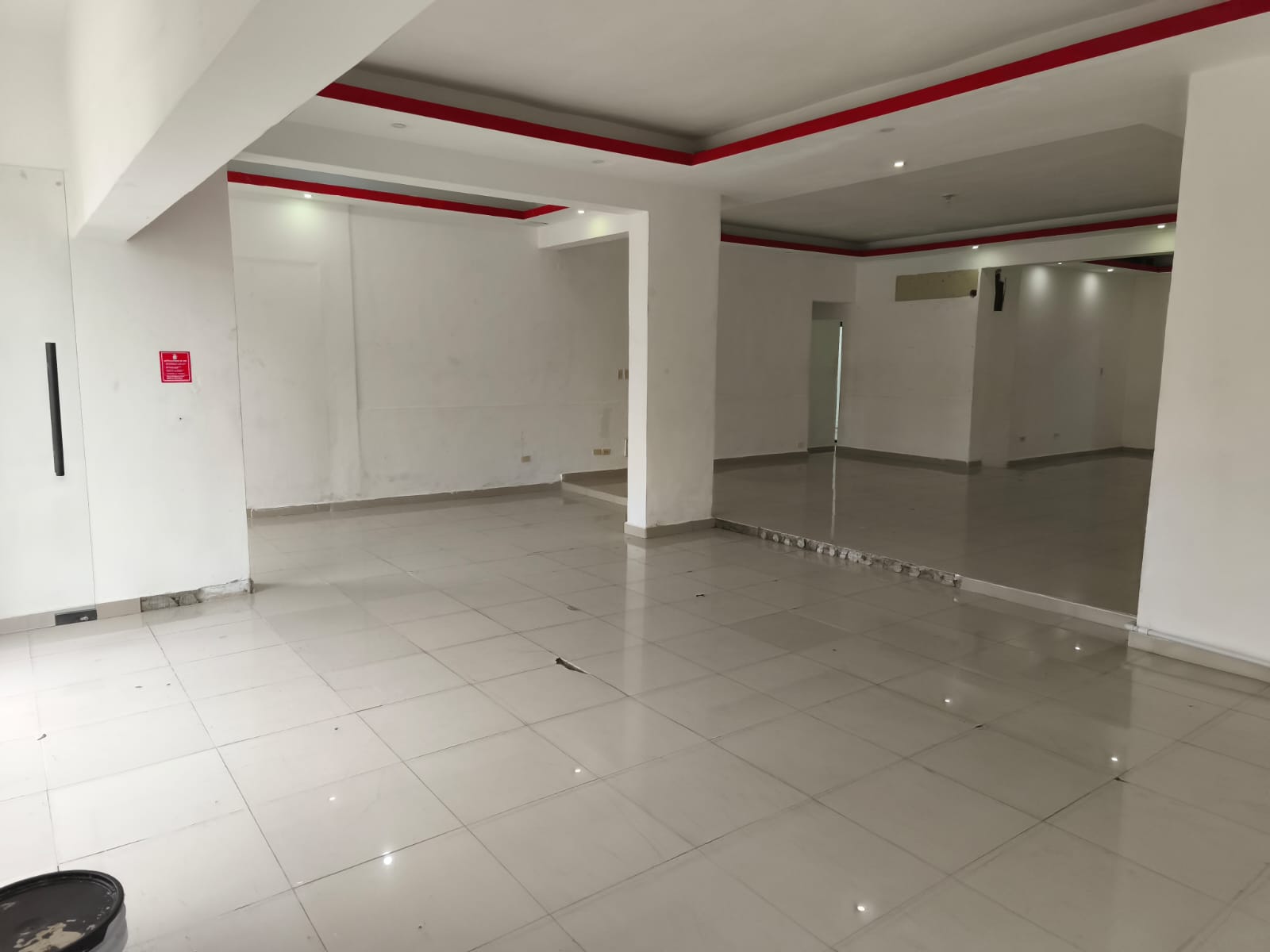 Local comercial en alquiler – La Julia Santo Domingo us3500 dolares Foto 7309725-9.jpg