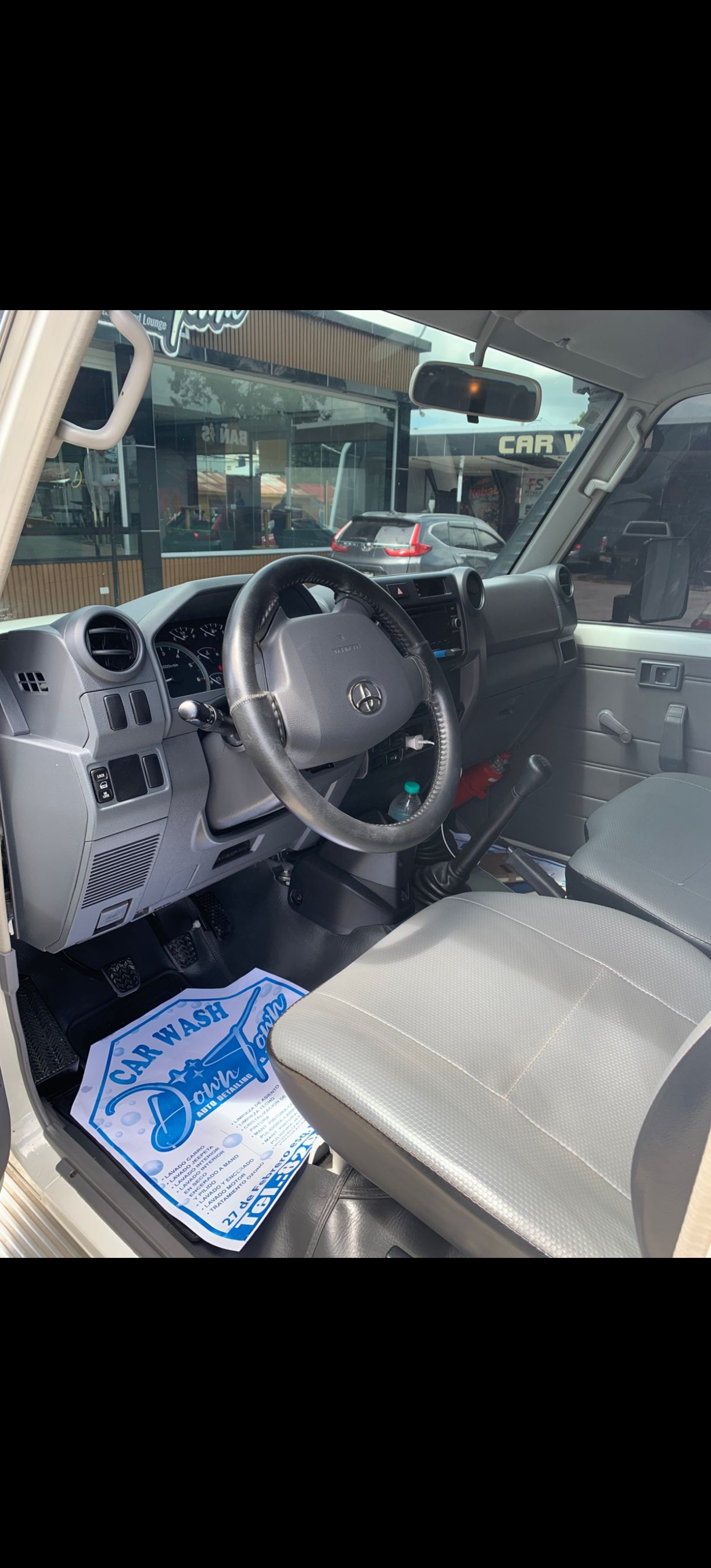 Toyota land cruiser serie 70 año 2017 pintura impecable  Foto 7309764-5.jpg