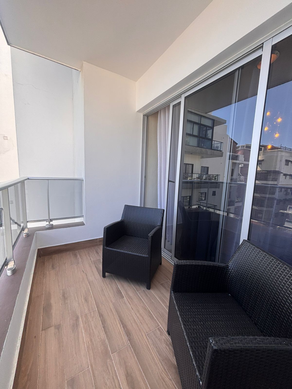 Apartamento en alquiler full amueblado ????Evaristo morales  Torre fam Foto 7309795-15.jpg