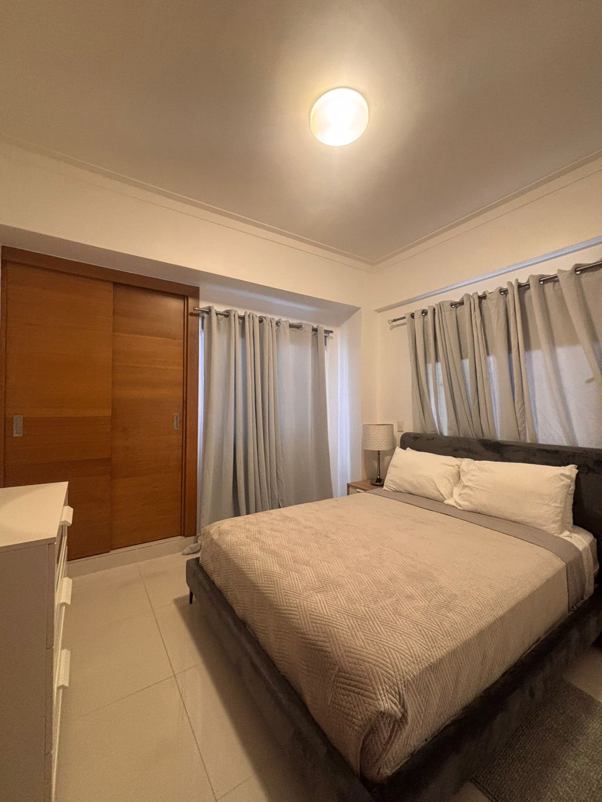 Apartamento amueblado en bella vista  alquiler 2200 balcón   2 habita Foto 7309799-4.jpg