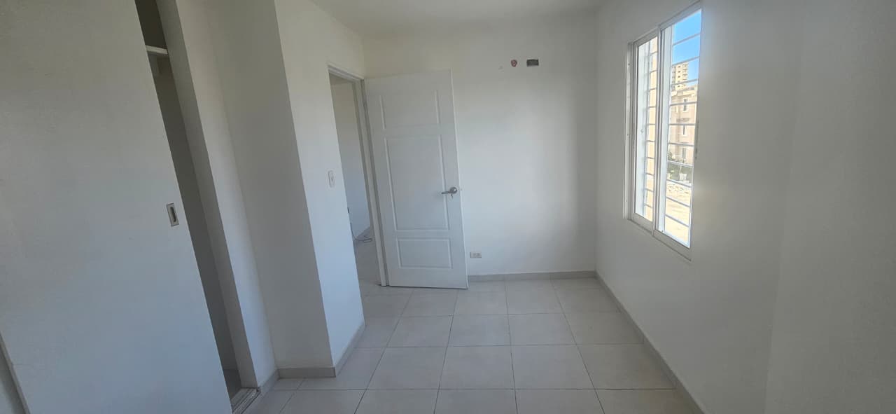 Apartamento en Alquiler en Colinas del Arroyo II – Santo Domingo Norte Foto 7309805-7.jpg