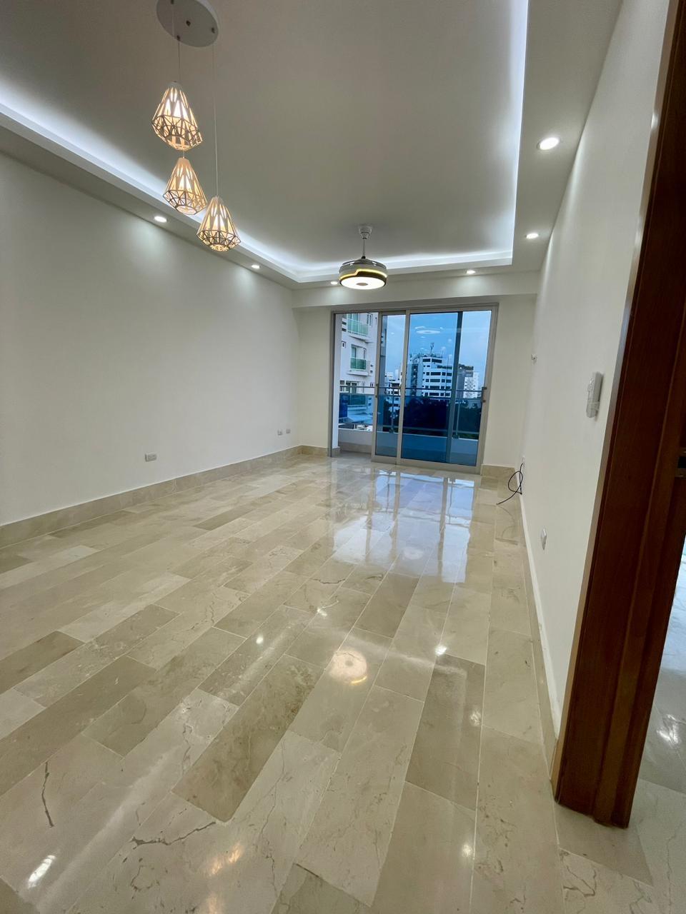 Exclusivo Apartamento en Alquiler con Línea Blanca en el Corazón de Na Foto 7309808-4.jpg
