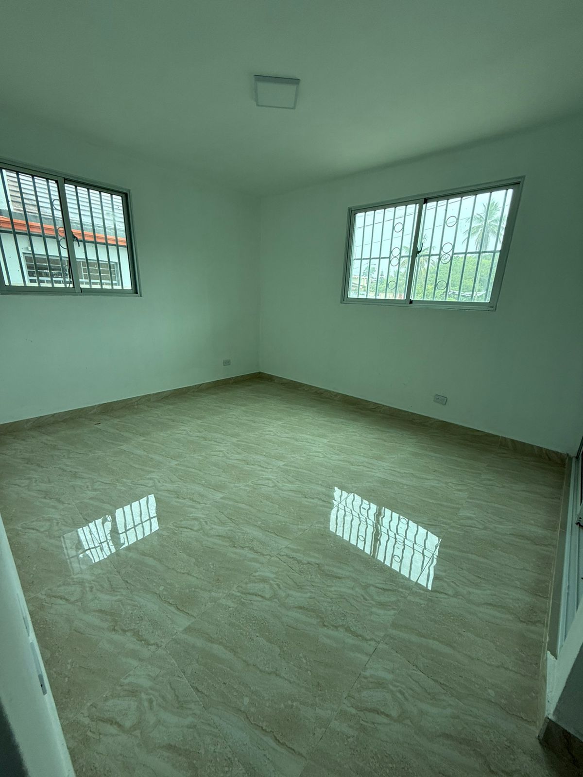 ???? APARTAMENTO EN RENTA Cerca en el HOMS – 1ER NIVEL Foto 7309932-3.jpg