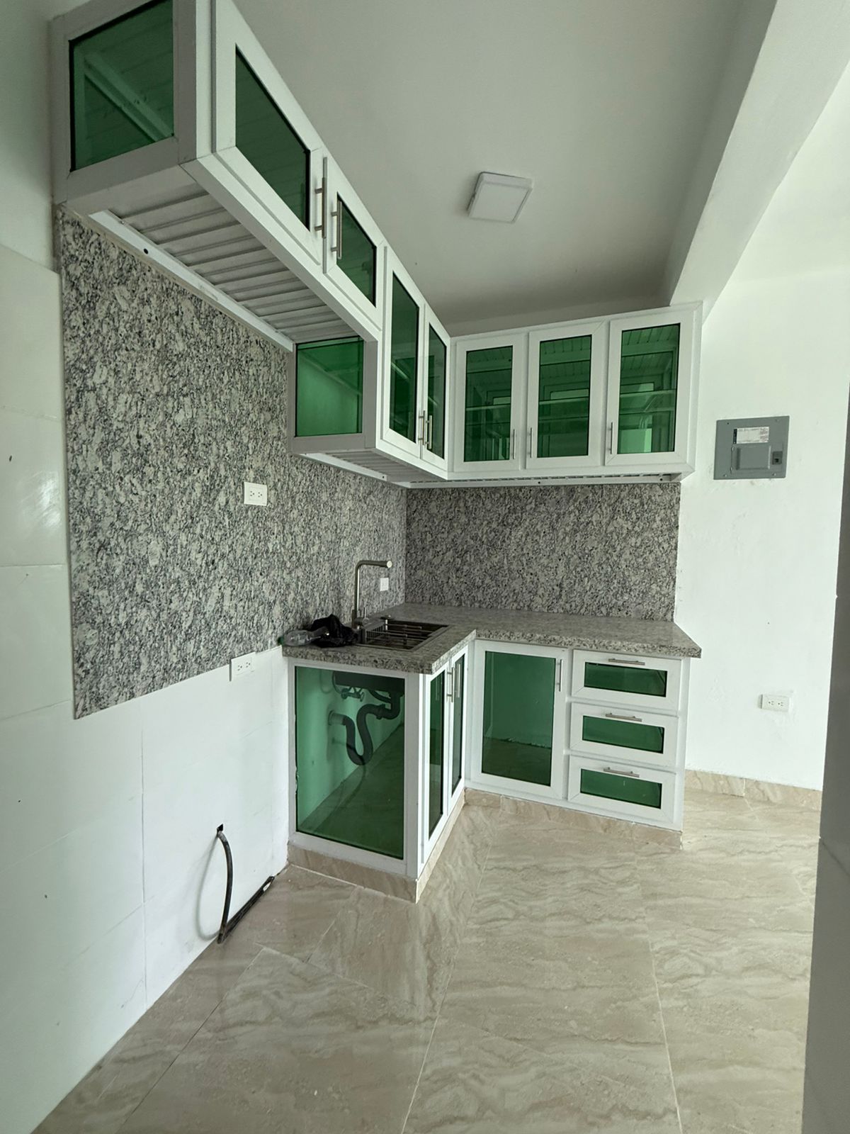 ???? APARTAMENTO EN RENTA Cerca en el HOMS – 1ER NIVEL Foto 7309932-7.jpg