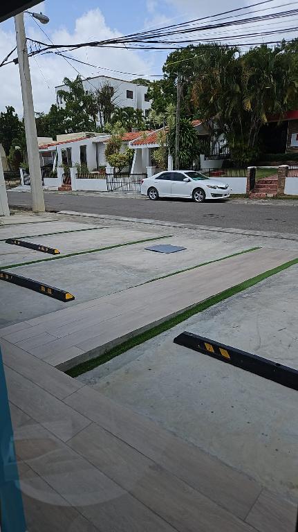 ???? SE ALQUILA AMPLIO LOCAL COMERCIAL – CERROS DE GURABO Foto 7309933-1.jpg