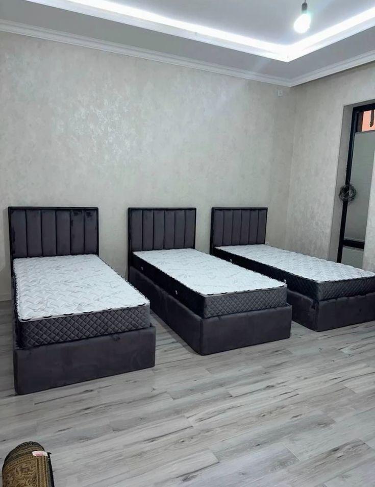 Cama color GRIS tapizada  Colchon. NUEVA Foto 7310093-4.jpg
