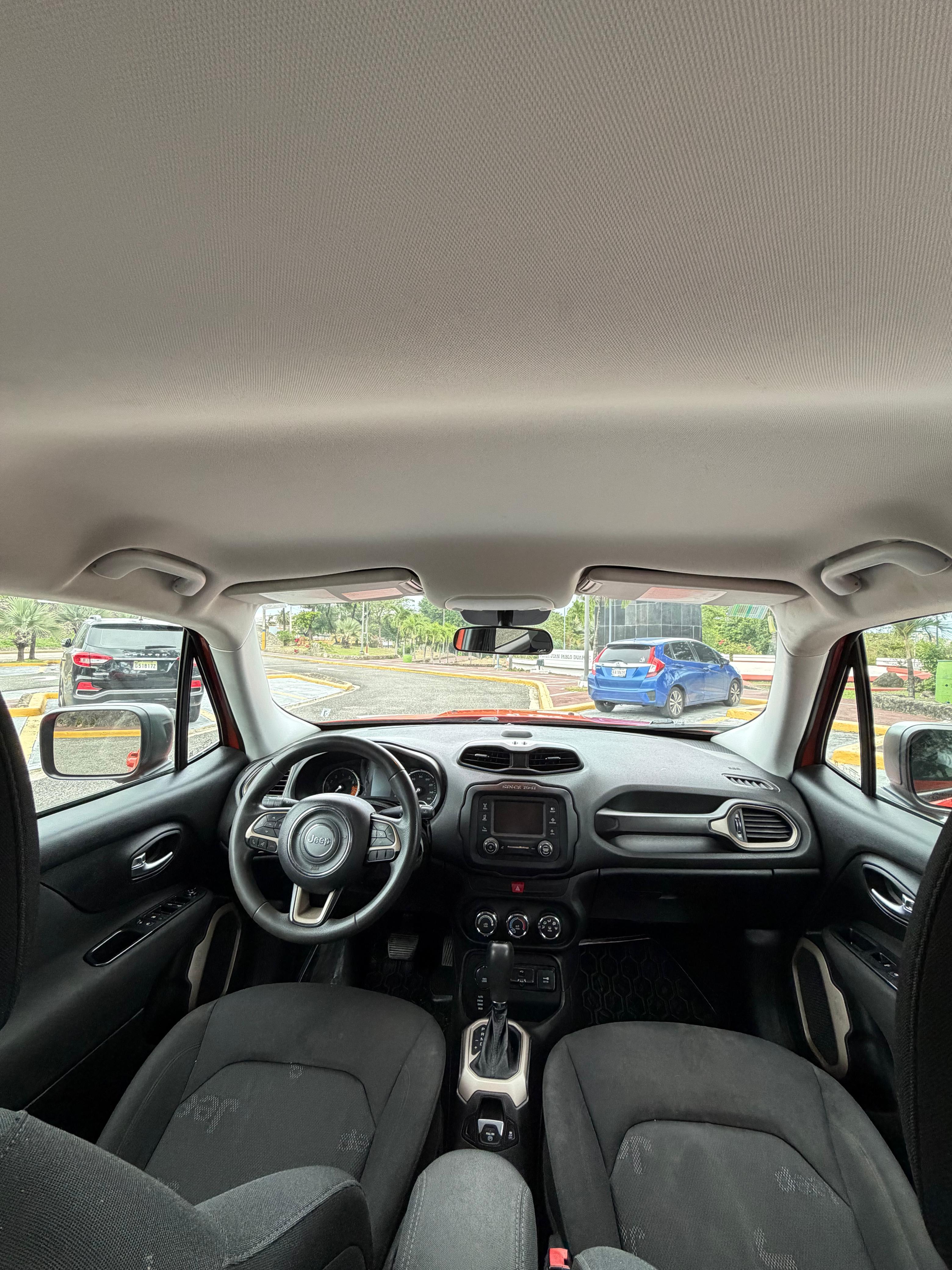 Jeep Renegade Sport 2017 4X4 impecable Foto 7310159-15.jpg