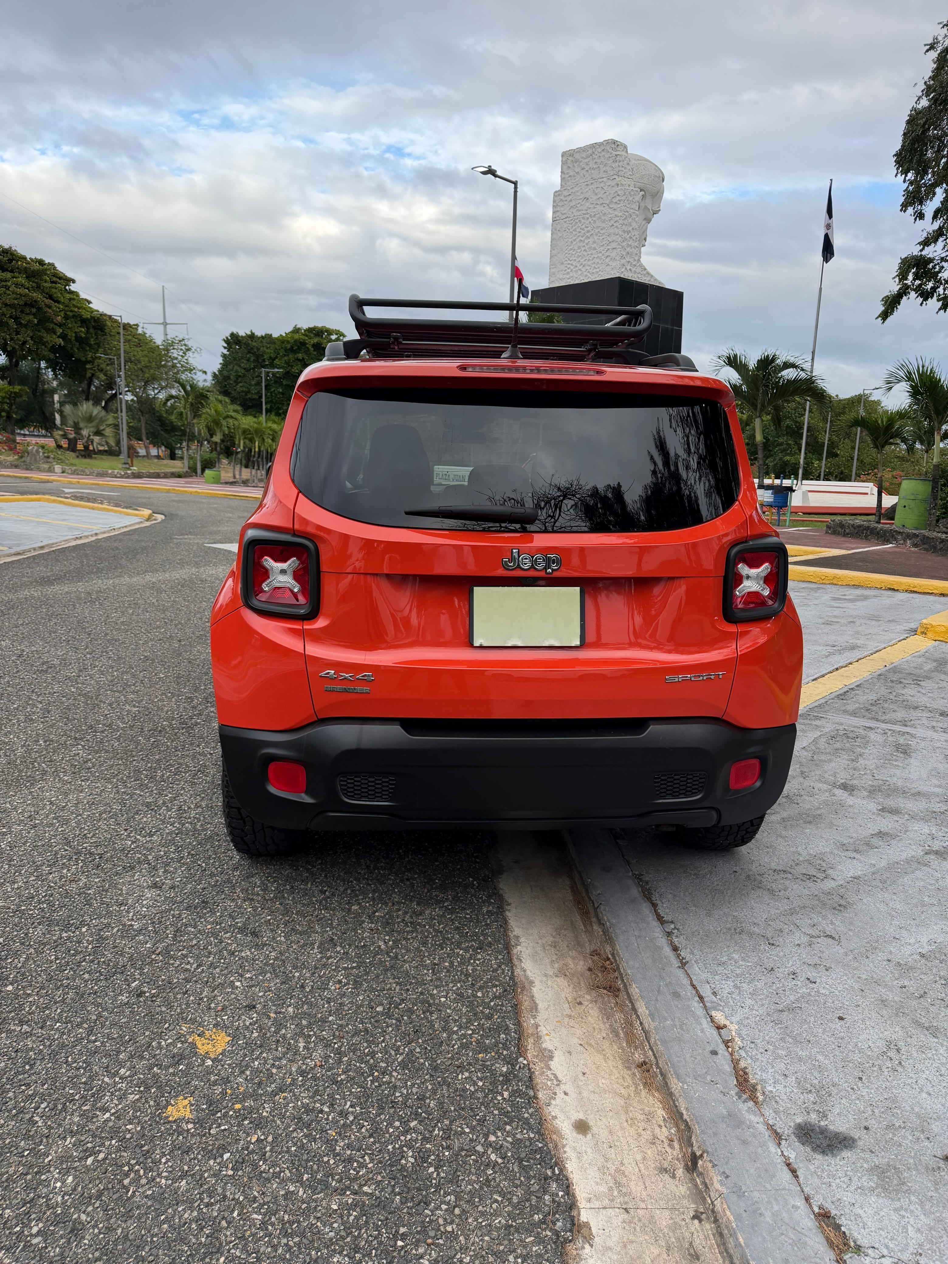 Jeep Renegade Sport 2017 4X4 impecable Foto 7310159-3.jpg