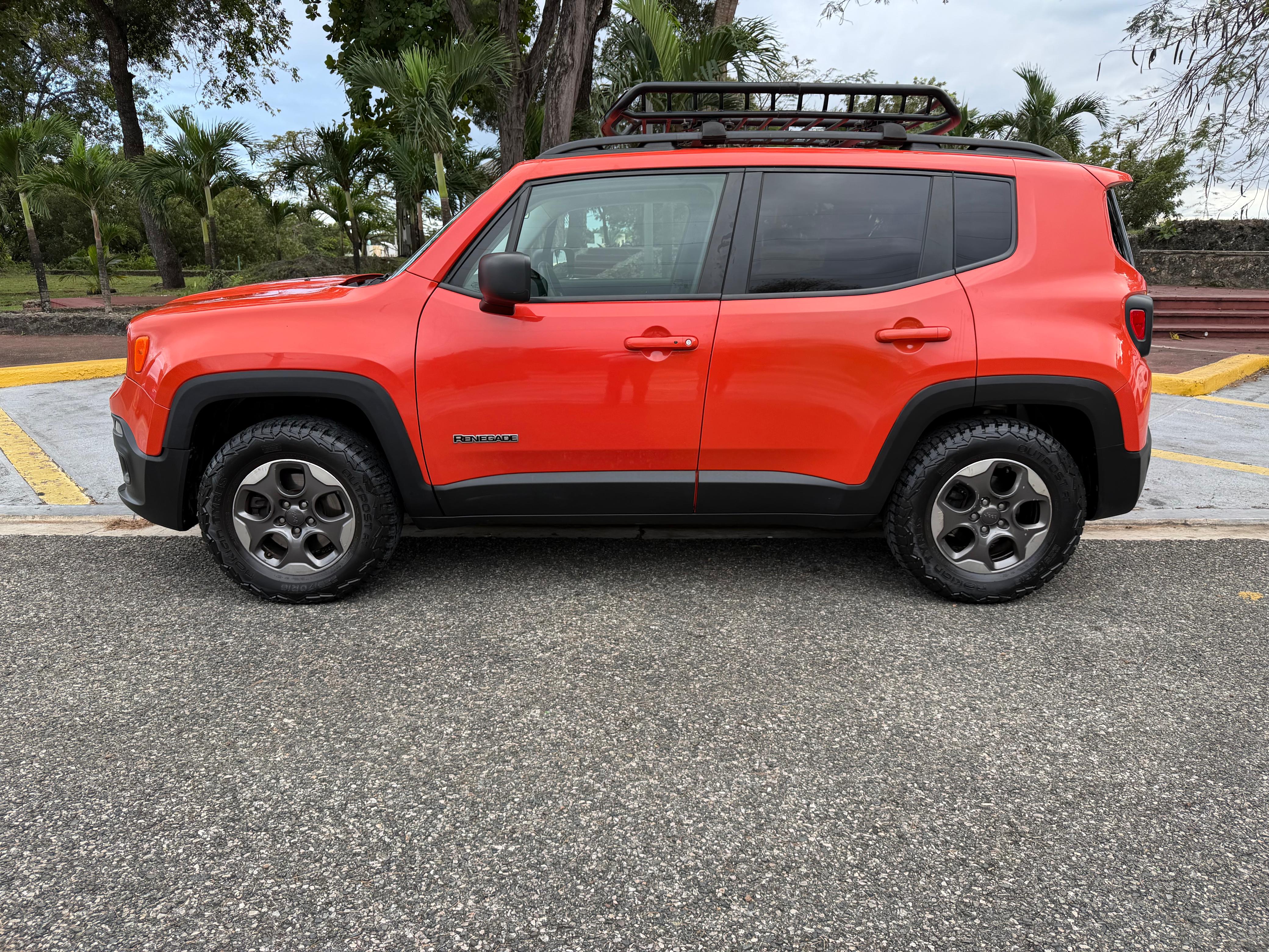 Jeep Renegade Sport 2017 4X4 impecable Foto 7310159-4.jpg