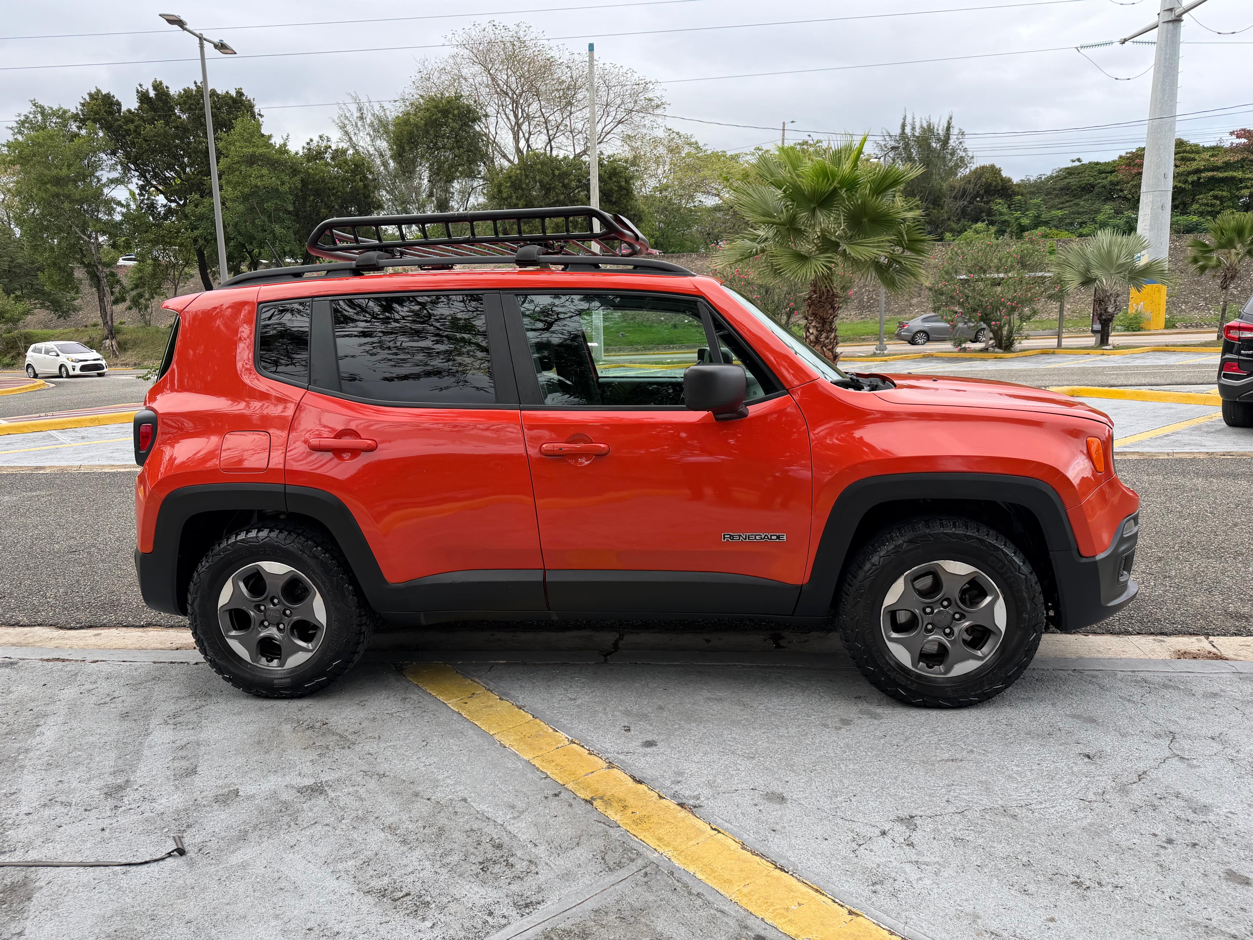 Jeep Renegade Sport 2017 4X4 impecable Foto 7310159-6.jpg