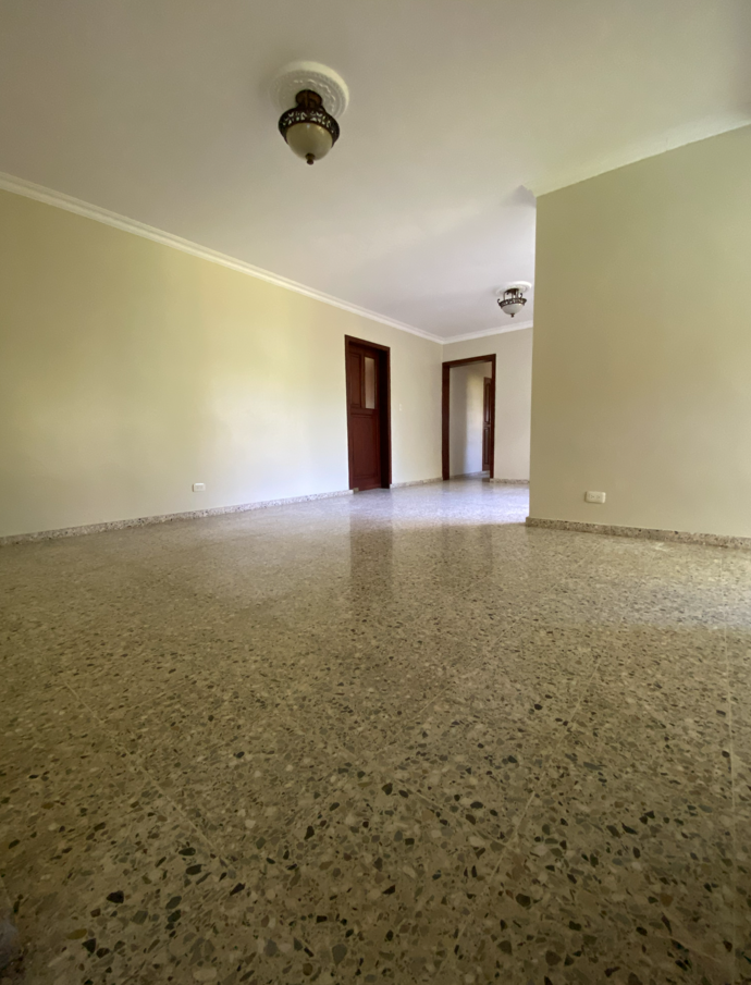 Apartamento en Venta en Av Los Proceres Santo Domingo Foto 7310200-3.jpg