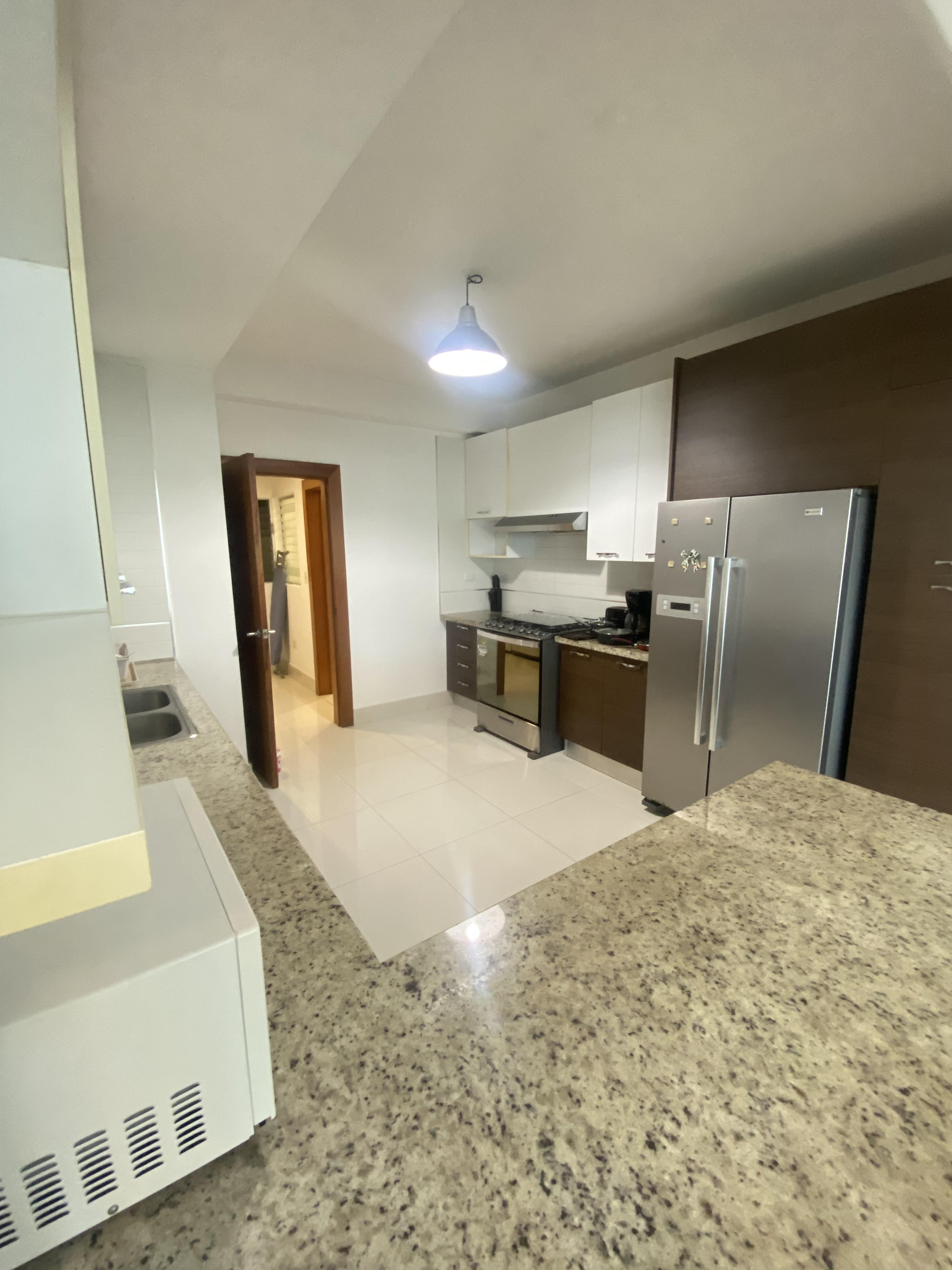 Renta de Apartamento Amueblado en Bella Vista Santo Domingo. Foto 7310239-2.jpg