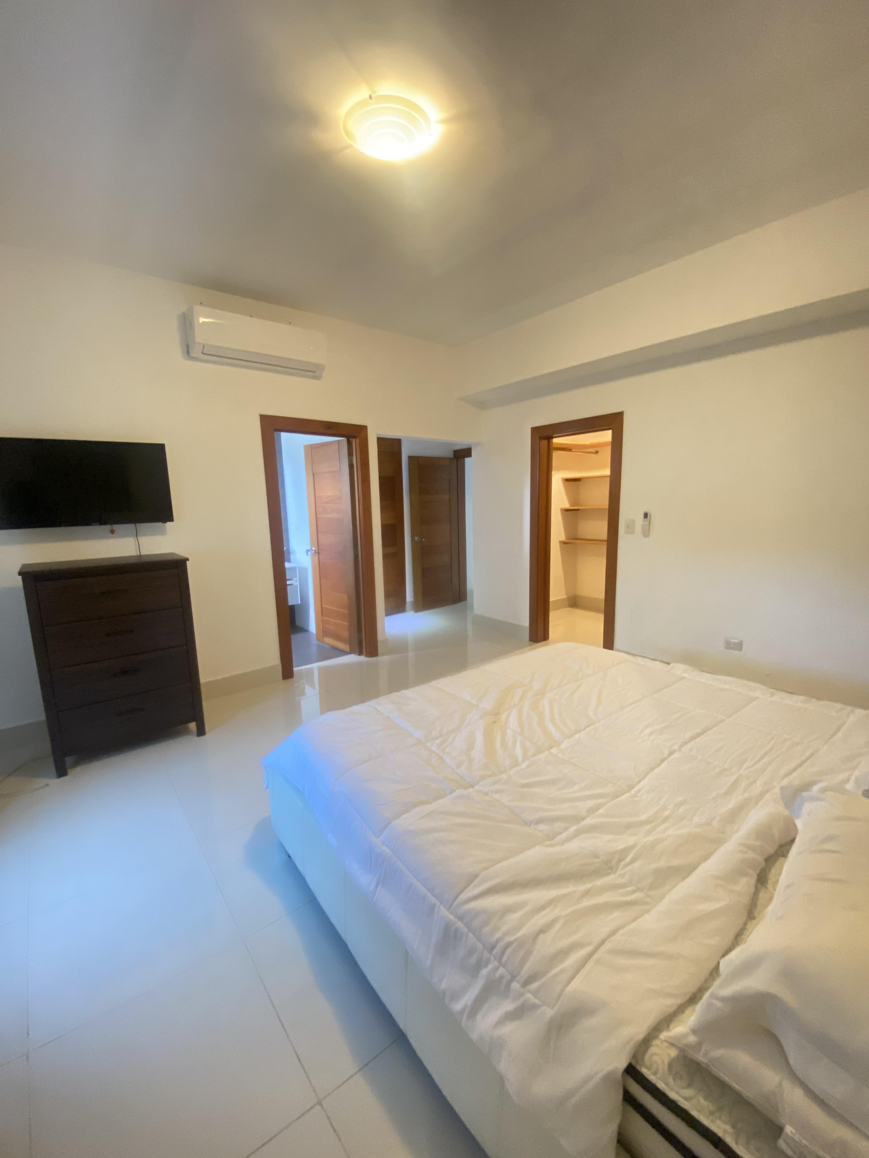 Renta de Apartamento Amueblado en Bella Vista Santo Domingo. Foto 7310239-9.jpg