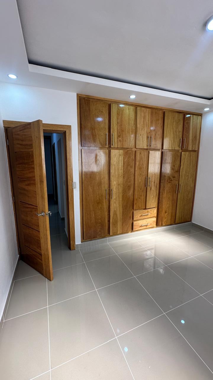 ????CASA EN VENTA – MODERNIDAD Y AMPLITUD EN LOS PRADOS SANTIAGO  ?? Foto 7310268-3.jpg