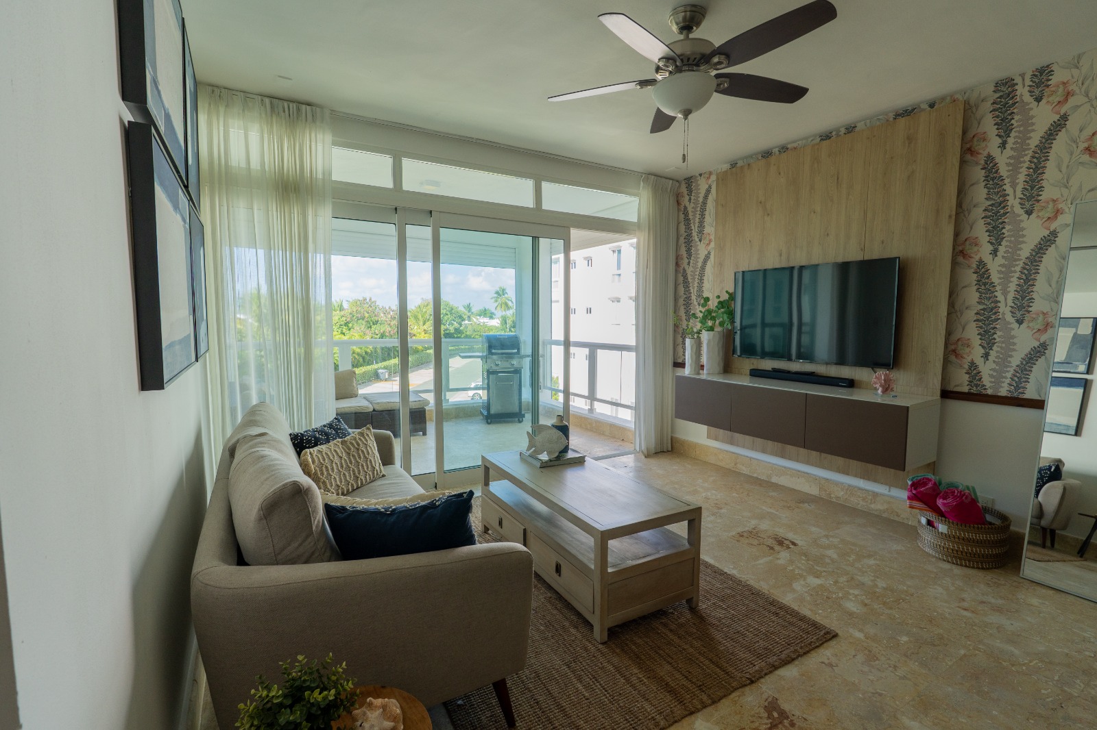 Vendo Hermoso apartamento en primera línea de playa en Playa Nueva Rom Foto 7310346-5.jpg