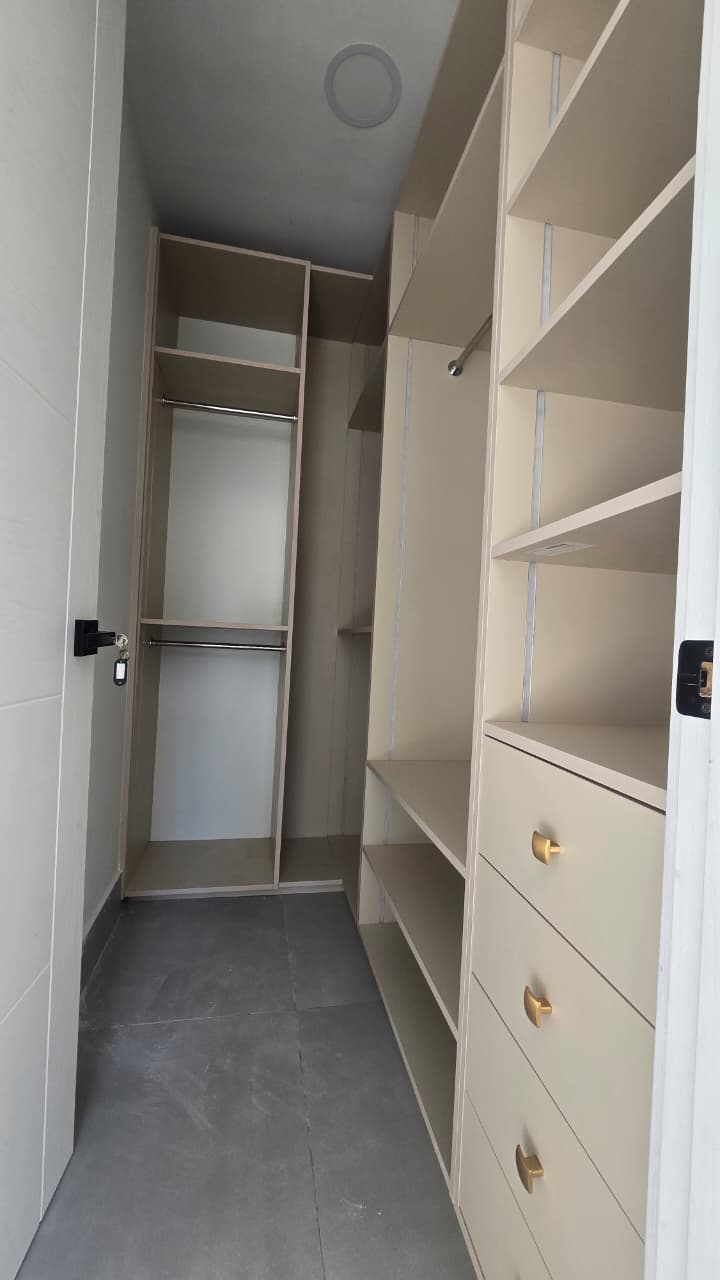 Elegante apartamento en renta en Evaristo Morales Santo Domingo Foto 7310566-10.jpg