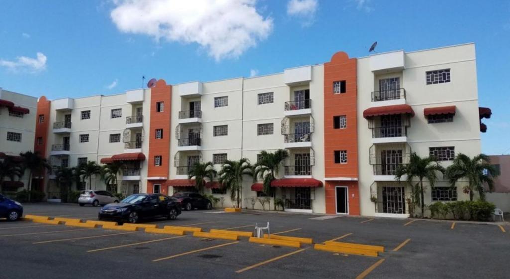 Apartamento en Santo Domingo Este.  3 Habitaciones.  95 Mts2 de constr Foto 7310606-1.jpg