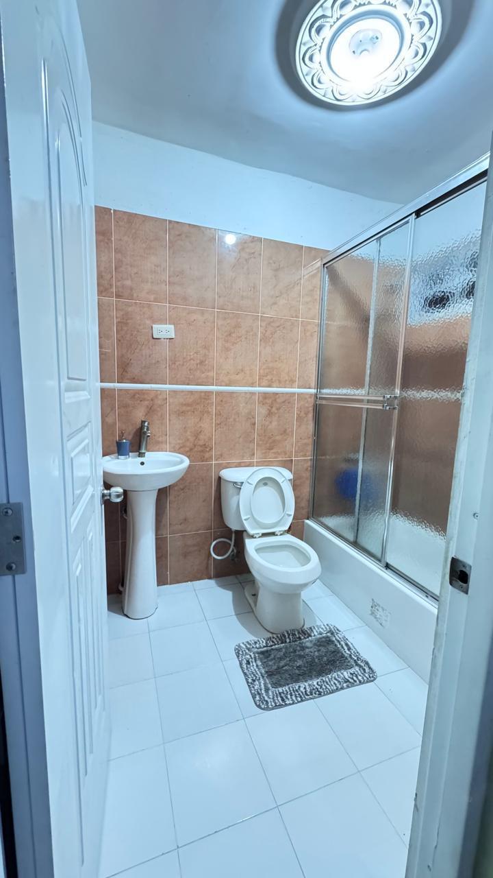 Apartamento en Santo Domingo Este.  3 Habitaciones.  95 Mts2 de constr Foto 7310606-6.jpg