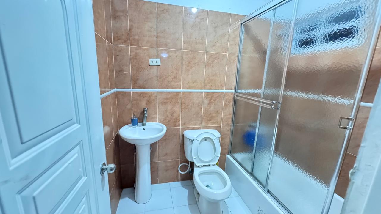 Apartamento en Santo Domingo Este.  3 Habitaciones.  95 Mts2 de constr Foto 7310606-7.jpg
