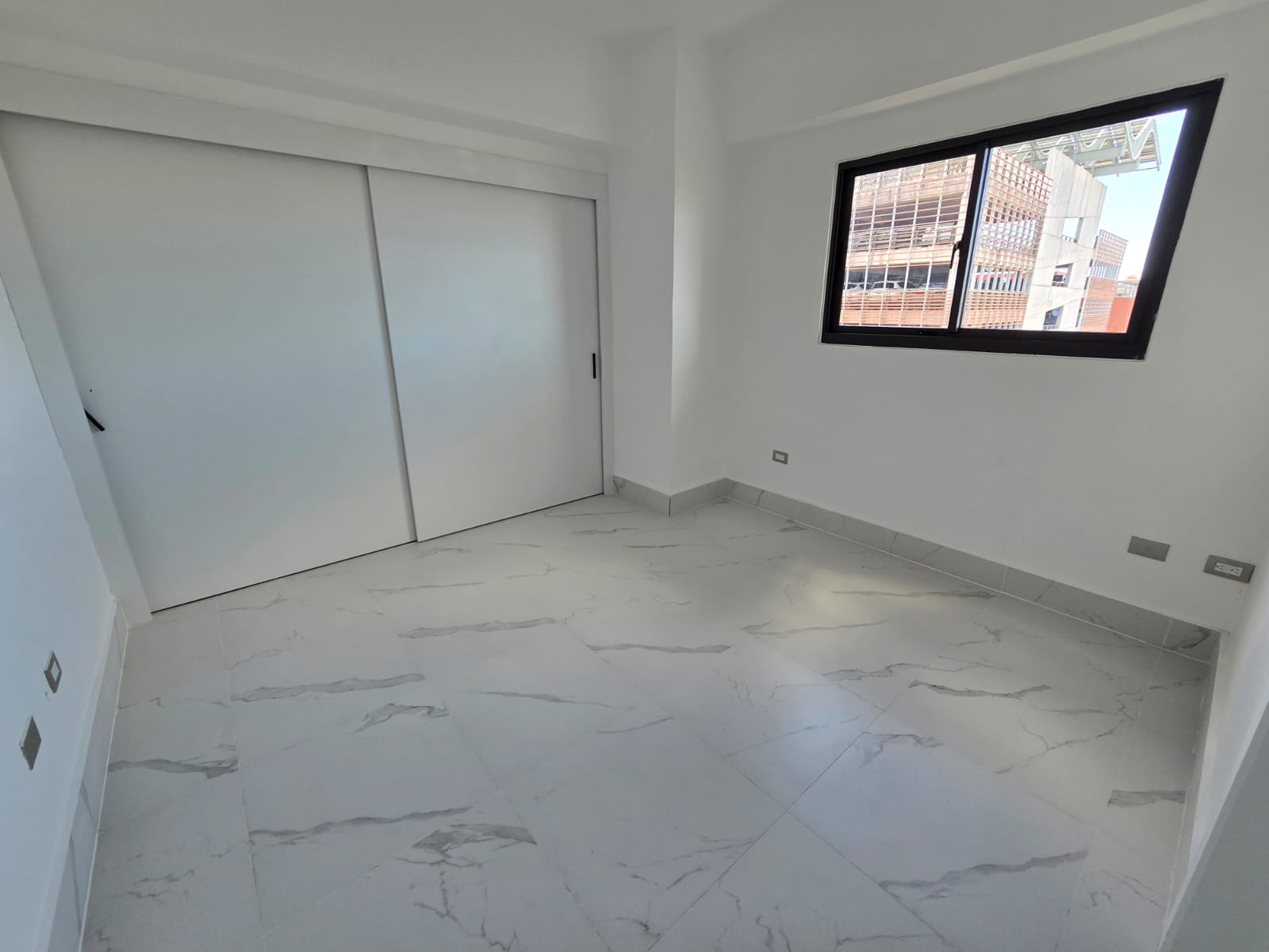 Apartamento en Venta en Evaristo Morales a pasos de la Churchill y 27  Foto 7310695-2.jpg
