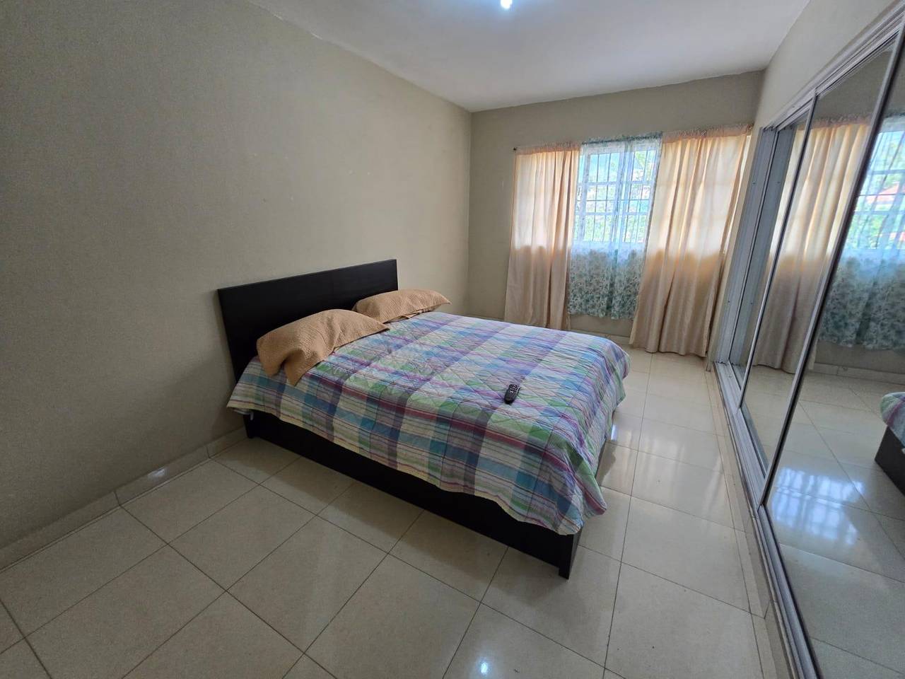 Vendo Casa en la Jacobo Majluta Santo Domingo Norte Res. Mirador Isabe Foto 7310698-3.jpg