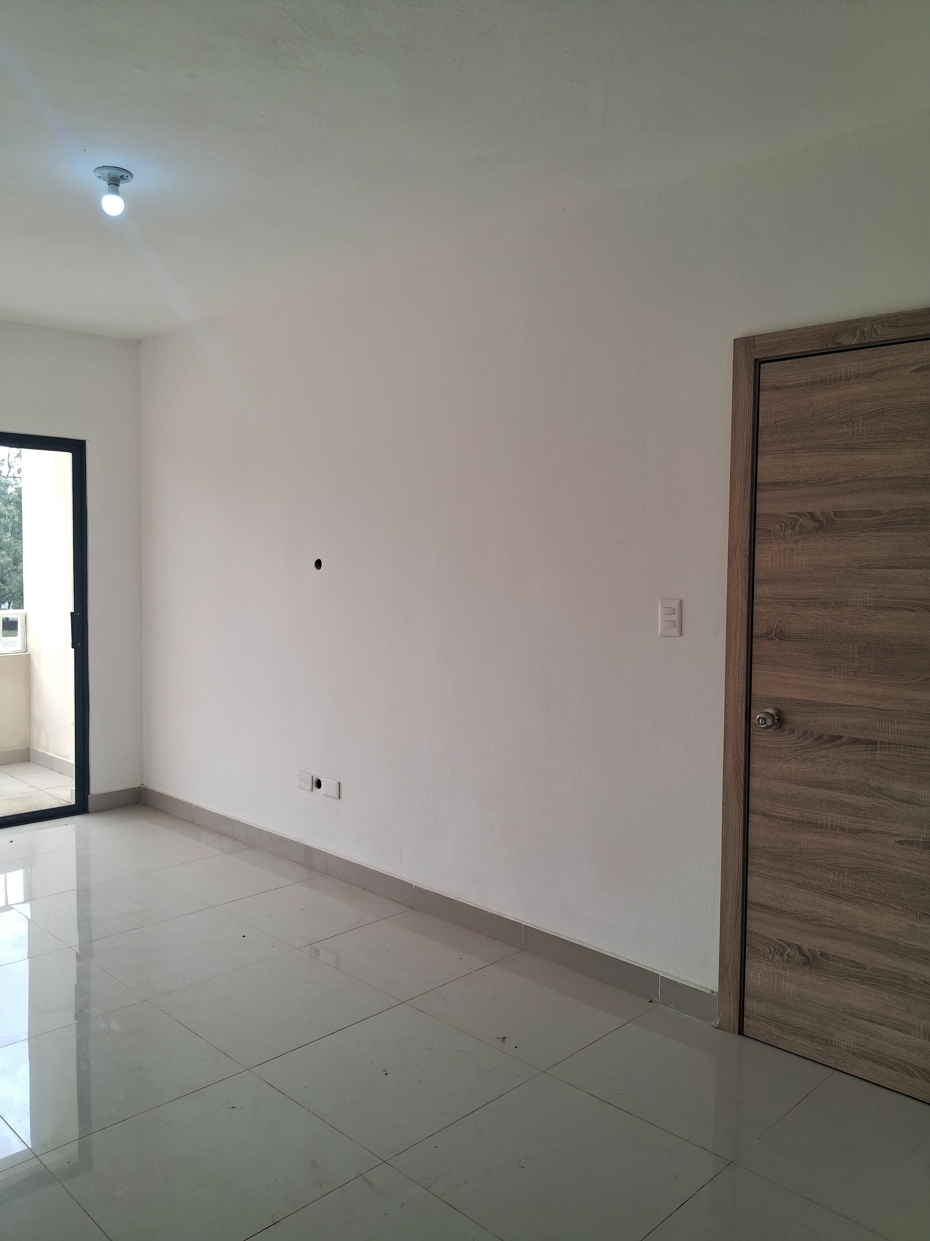 Apartamento de alquiler de 2 habitaciones y 3 en el KM 14 de tras del  Foto 7310777-1.jpg