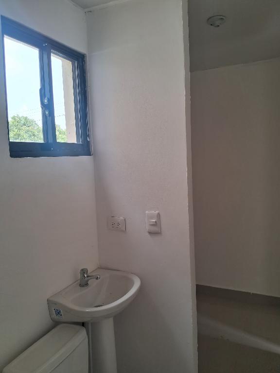 Apartamento de alquiler de 2 habitaciones y 3 en el KM 14 de tras del  Foto 7310777-2.jpg