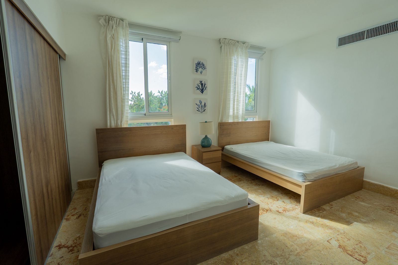Vendo Hermoso apartamento en primera línea de playa en Playa Nueva Rom Foto 7310817-2.jpg