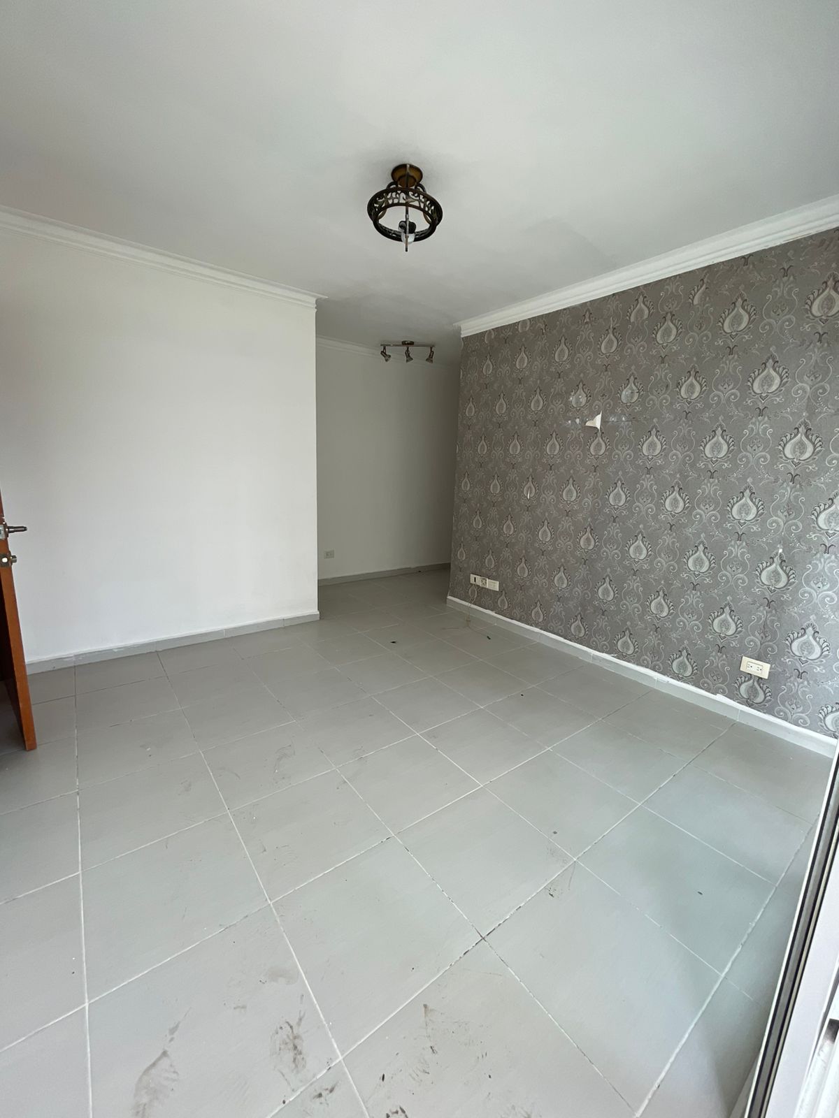 Apartamento en Venta en la Av. Charles de Gaulle. Foto 7311001-6.jpg