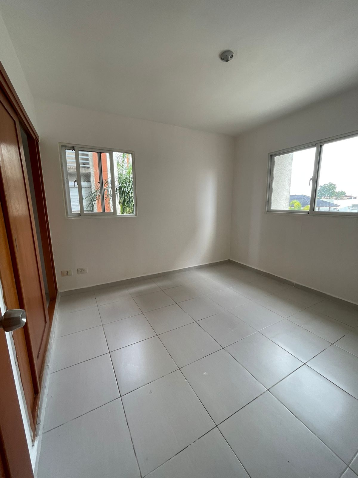 Apartamento en Venta en la Av. Charles de Gaulle. Foto 7311001-7.jpg