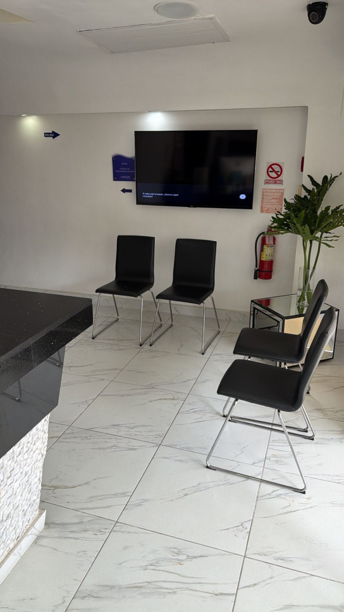  Local Comercial en Renta  Av. Bolívar   US1000 mensuales 90METROS Foto 7311068-4.jpg