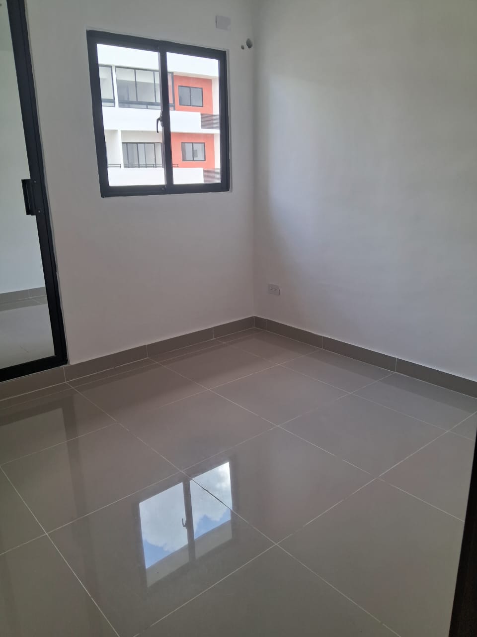 Alquilo apartamento detrás de la Sirena de la Charles de Gaulle SDE Foto 7311330-6.jpg