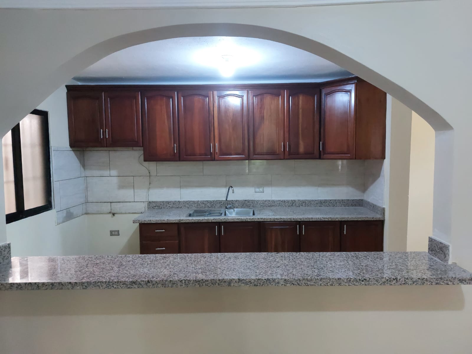 Apartamento en alquiler completamente remodelado en Sto Dgo Este Foto 7311484-3.jpg