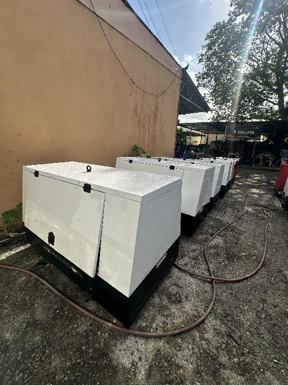 PLANTAS ELÉCTRICAS BROAWCROWN DE 20 KW SÚPER SILENCIOSA DISPONIBLE  Foto 7311560-1.jpg