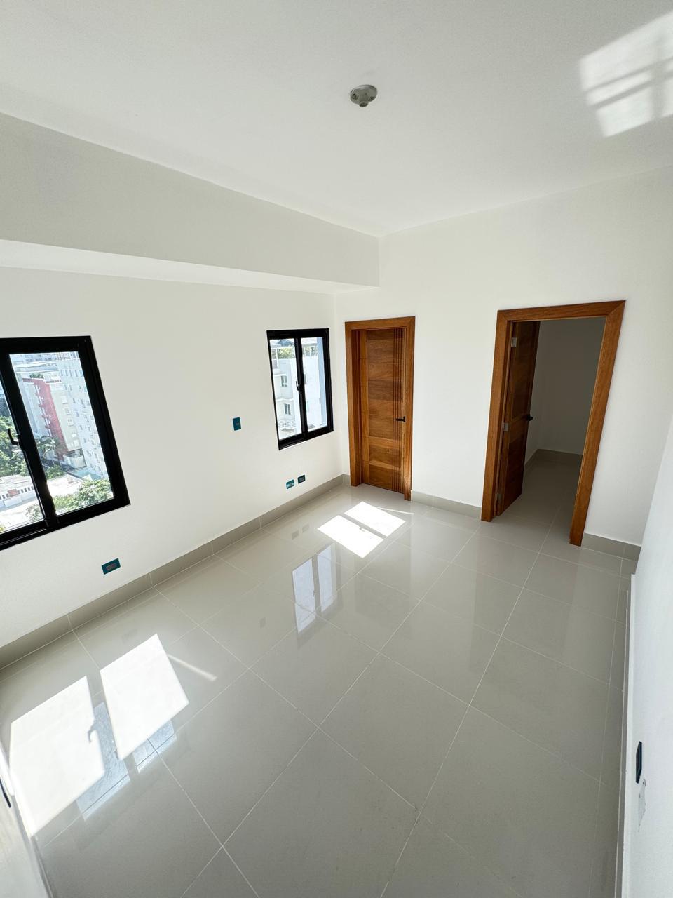 Apartamento de 2 Habitaciones en Venta en el Ensanche Naco  Foto 7311596-4.jpg