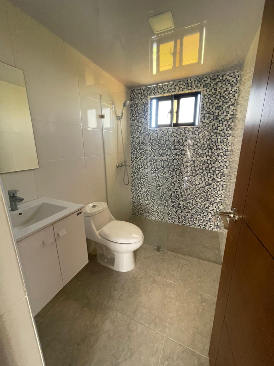 Apartamento de 3 Habitaciones en Venta en Av. Hipica. Foto 7311607-3.jpg