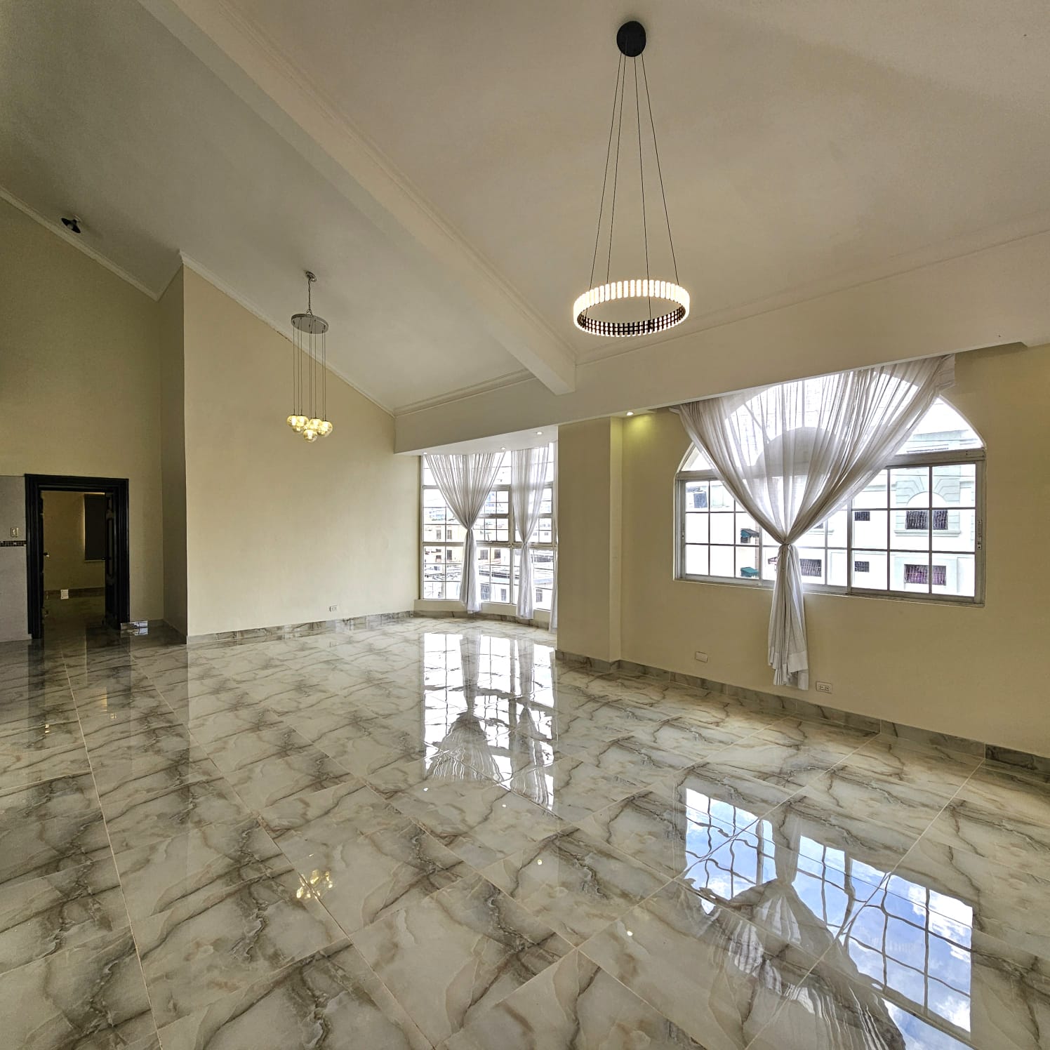 Amplio Apartamento en Venta en Evaristo Morales – 240 m a Esquina de l Foto 7311645-12.jpg