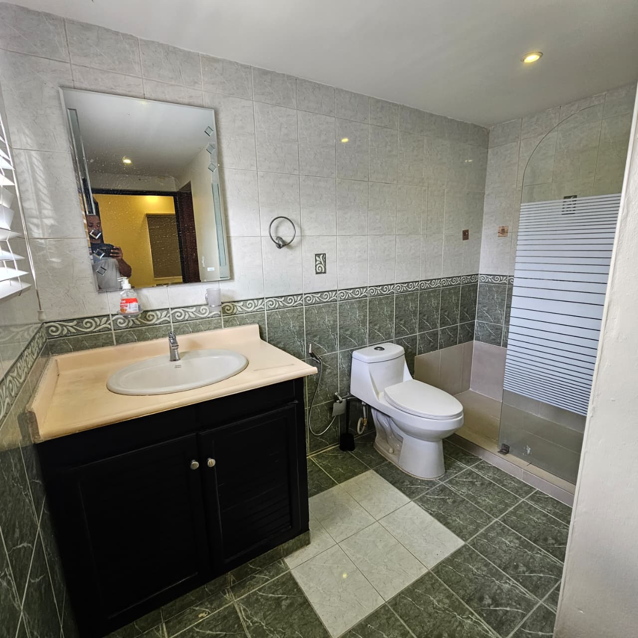 Amplio Apartamento en Venta en Evaristo Morales – 240 m a Esquina de l Foto 7311645-3.jpg