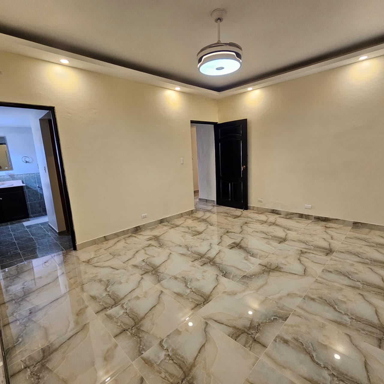 Amplio Apartamento en Venta en Evaristo Morales – 240 m a Esquina de l Foto 7311645-8.jpg