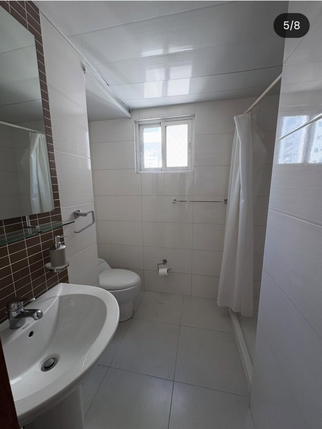 Apartamento Moderno y Céntrico en Evaristo Morales con Jacuzzi y 2 Par Foto 7311646-4.jpg