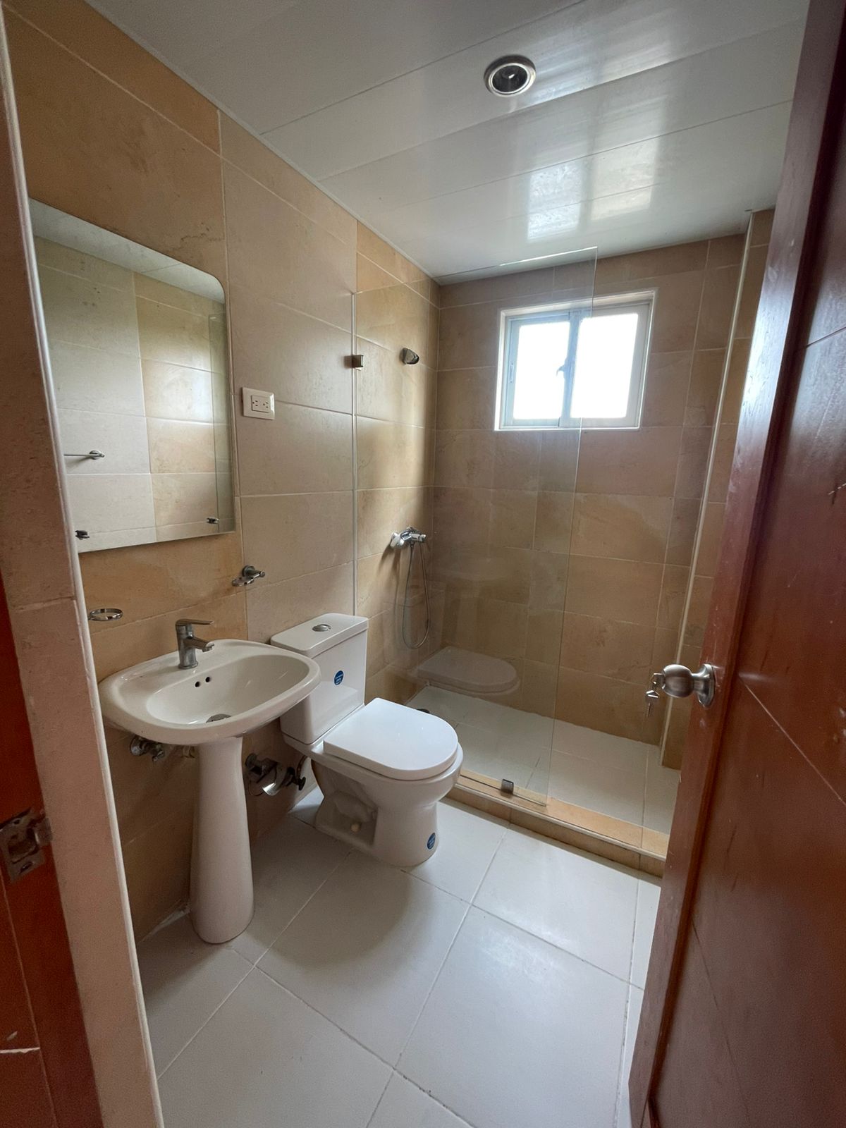 Apartamento de 3 Habitaciones en Venta en la Charles de Gaulle.  Foto 7311657-1.jpg