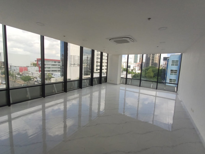 Local Comercial en Alquiler  Torre Empresarial Bella Vista Foto 7311709-3.jpg