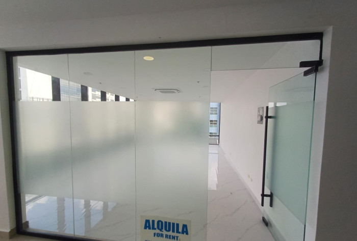 Local Comercial en Alquiler  Torre Empresarial Bella Vista Foto 7311709-8.jpg