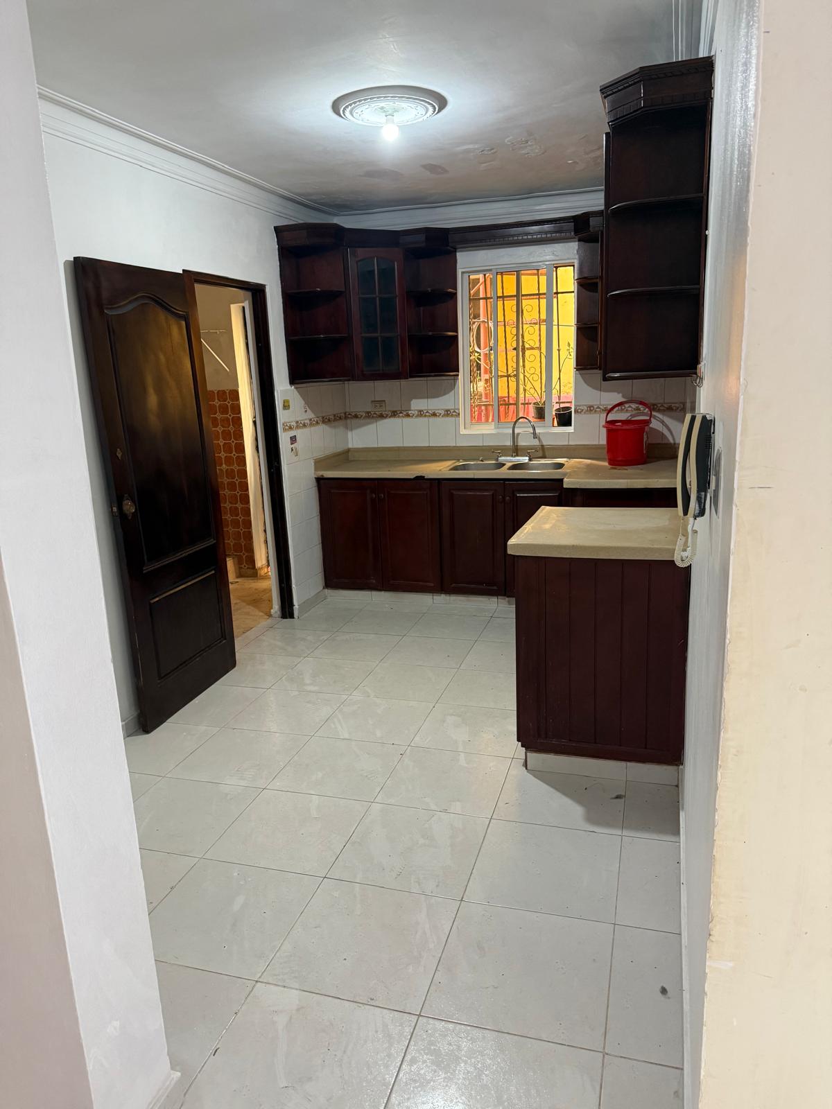 VENDO AMPLIO APARTAMENTO                     Alma Rosa Segunda a una e Foto 7311756-5.jpg