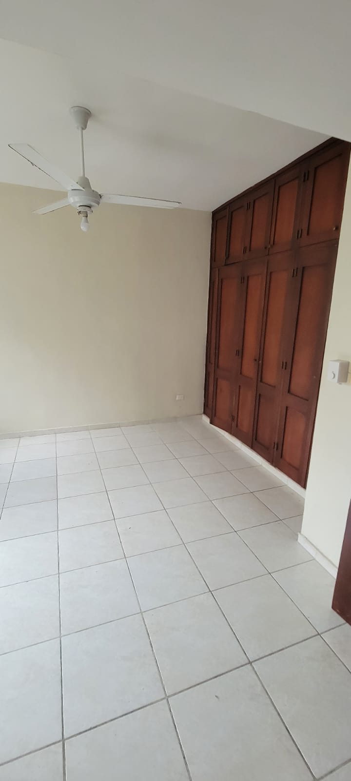 ???????? Apartamento en Venta – Jardines del Sur  Espacioso cómodo y  Foto 7311765-4.jpg